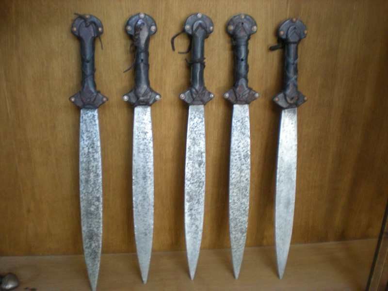 antika barbarský meč